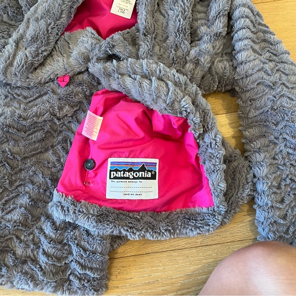 PATAGONIA Girls' Pelage Faux Fur Deep Pile Jacket girls large (12) - Picture 5 of 5
